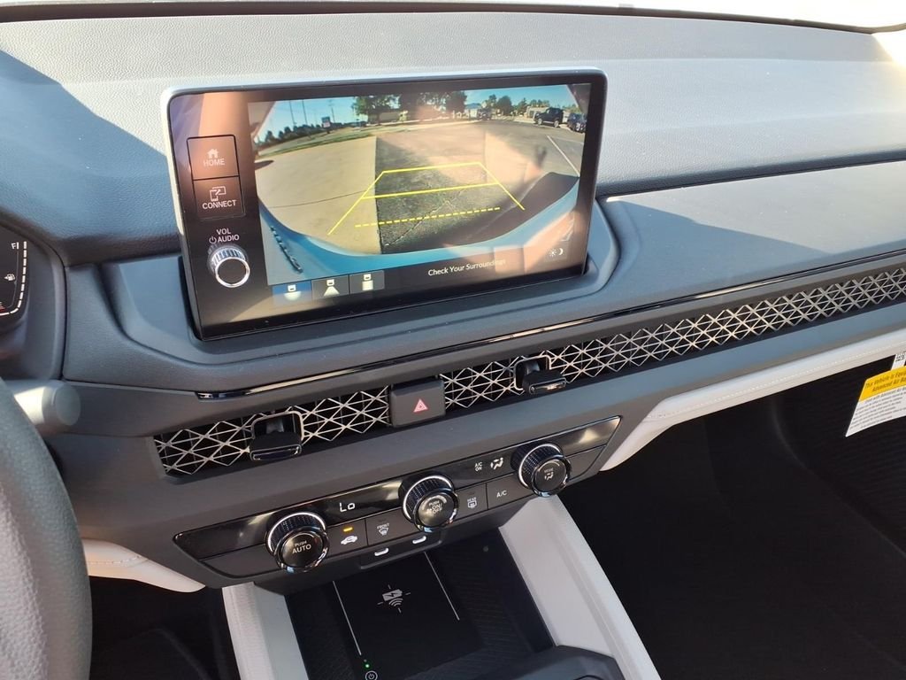 New 2026 Platinum White Pearl Honda LX image 6