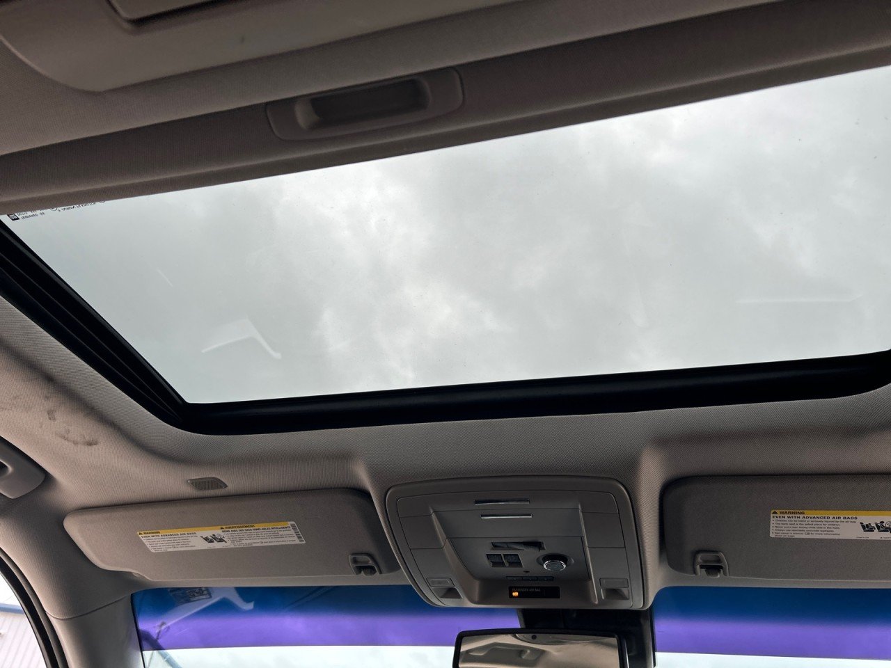 Used 2018 ONYX BLACK GMC SLT image 23