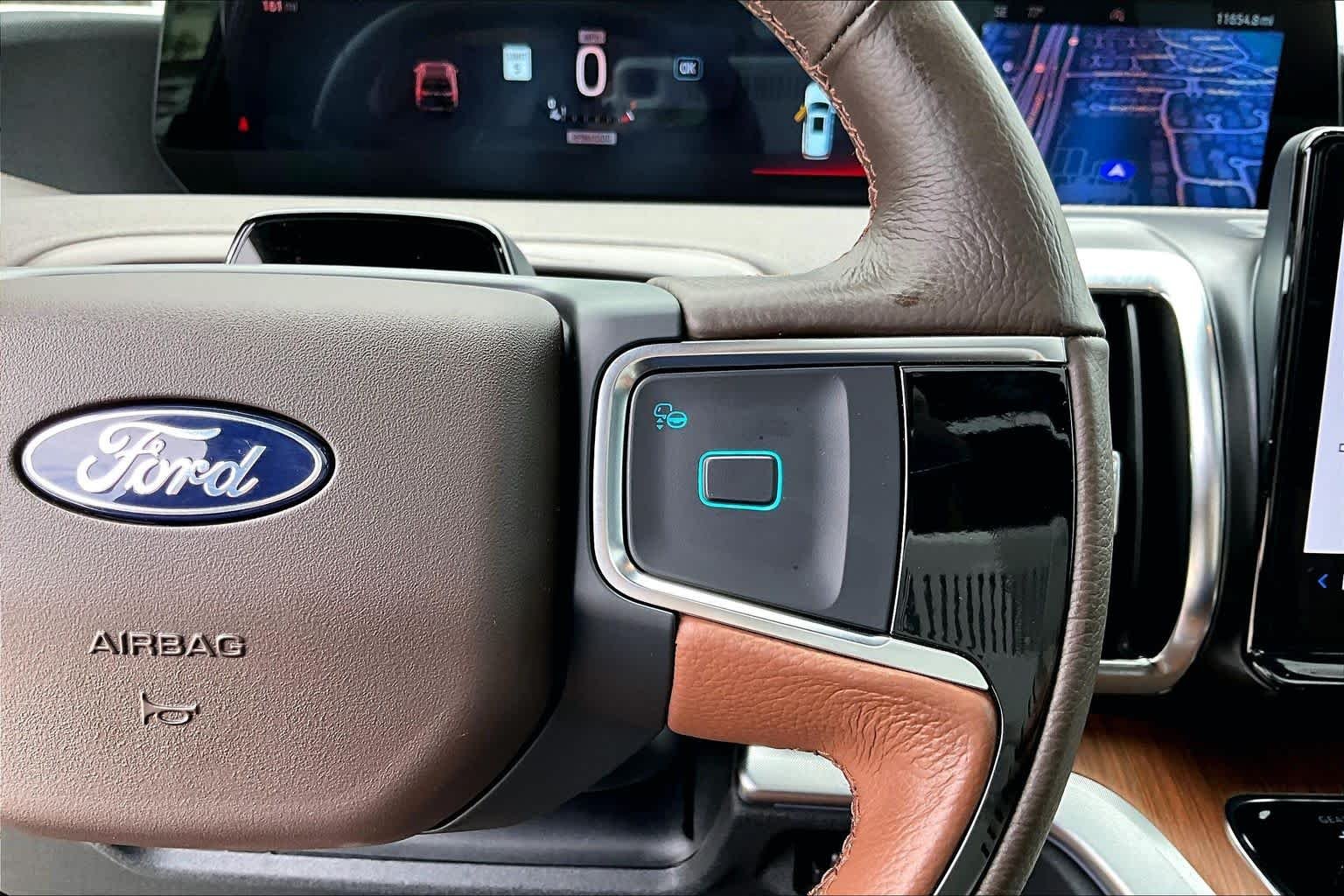 Used 2025 Agate Black Metallic Ford King Ranch image 23