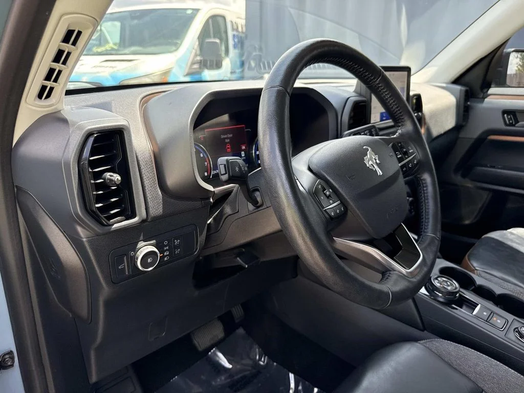 Used 2022  Ford Outer Banks image 24