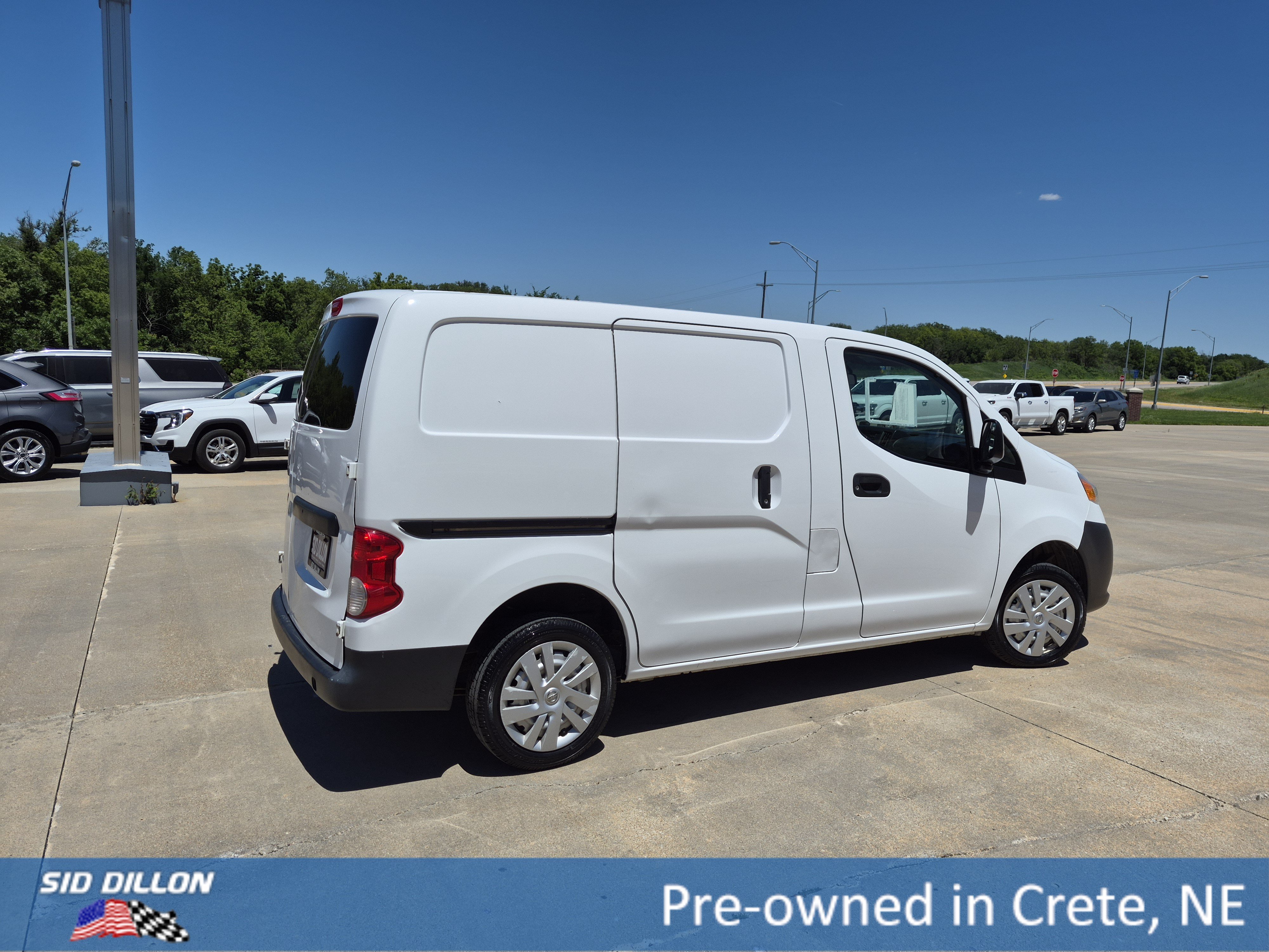 Used 2016 Fresh Powder Nissan S image 6