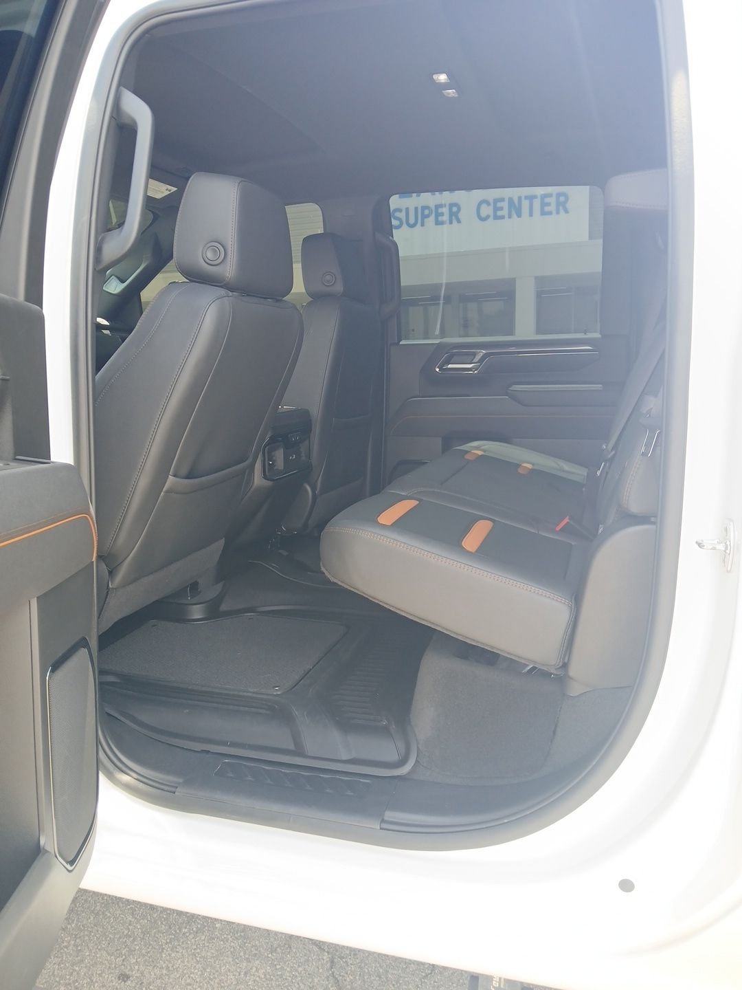 Used 2025 Summit White GMC AT4 image 18