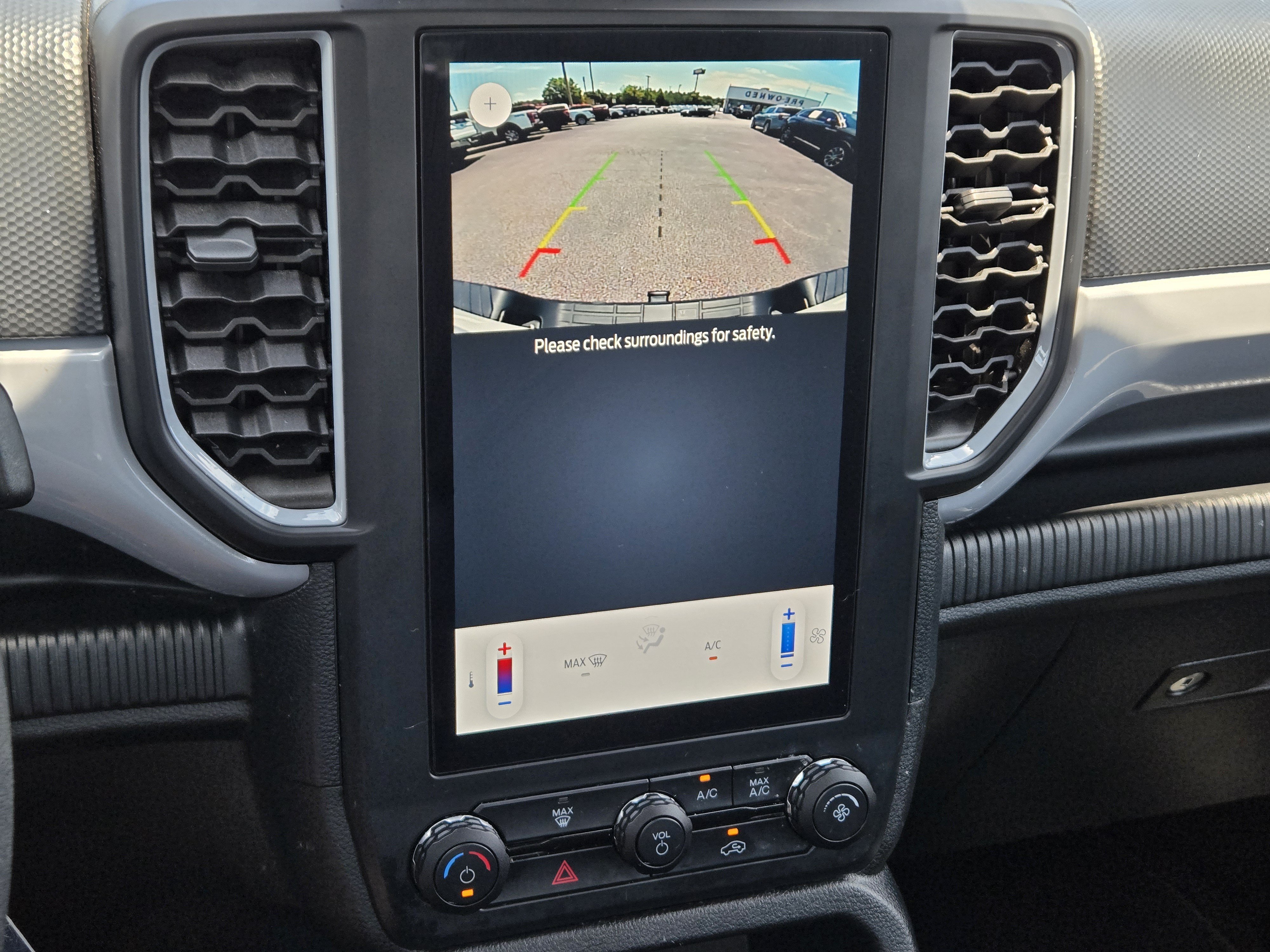 Certified Used 2025 Oxford White Ford XL image 27