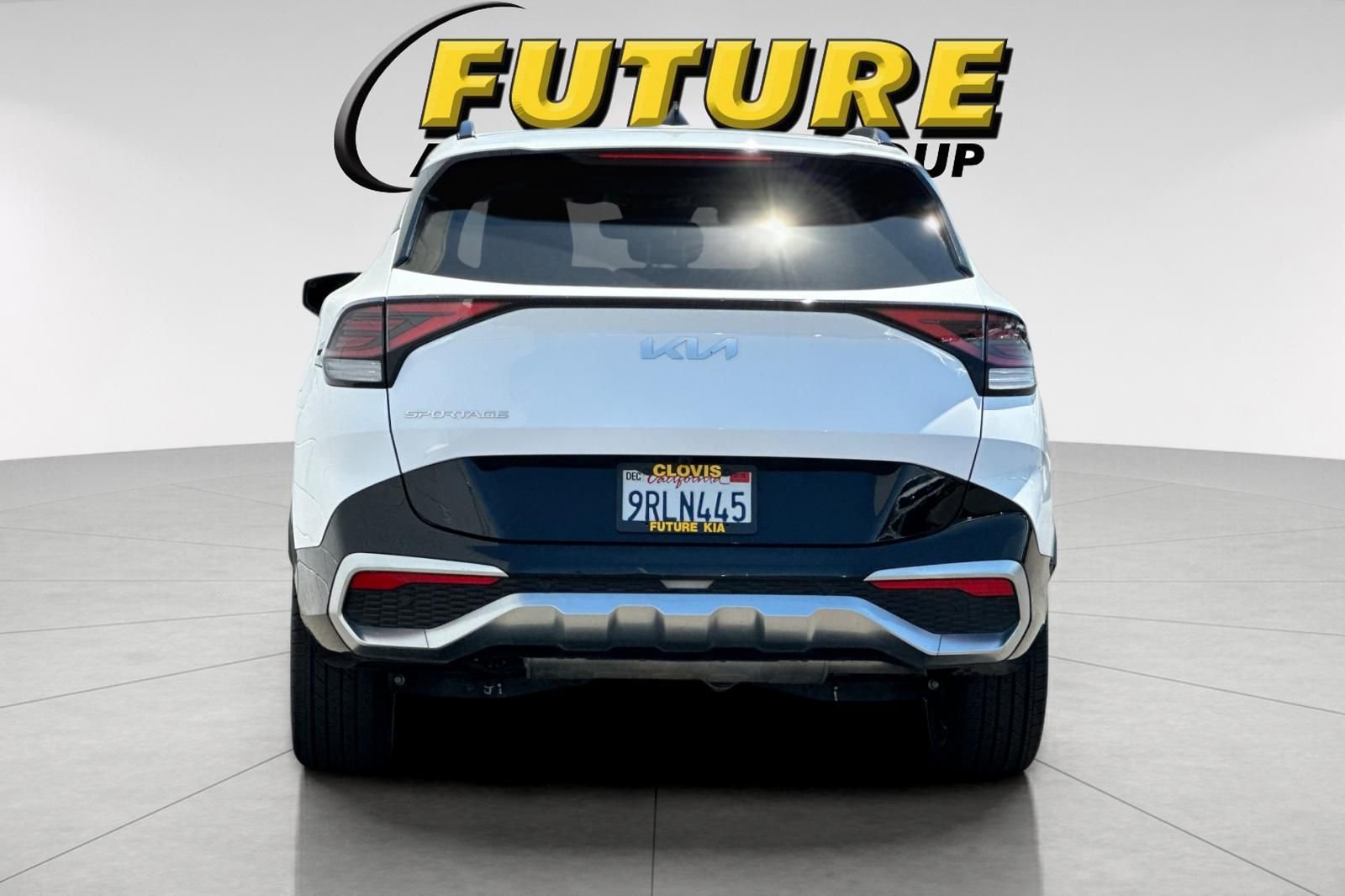 Used 2025 White Kia SX-Prestige image 5