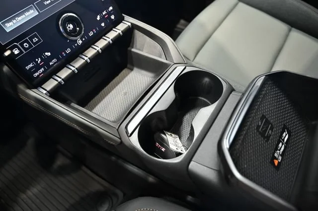 2026 GMC Terrain AT4 - Photo 18
