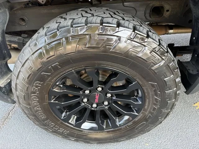 Used 2022 Titanium Rush Metallic GMC AT4X image 17