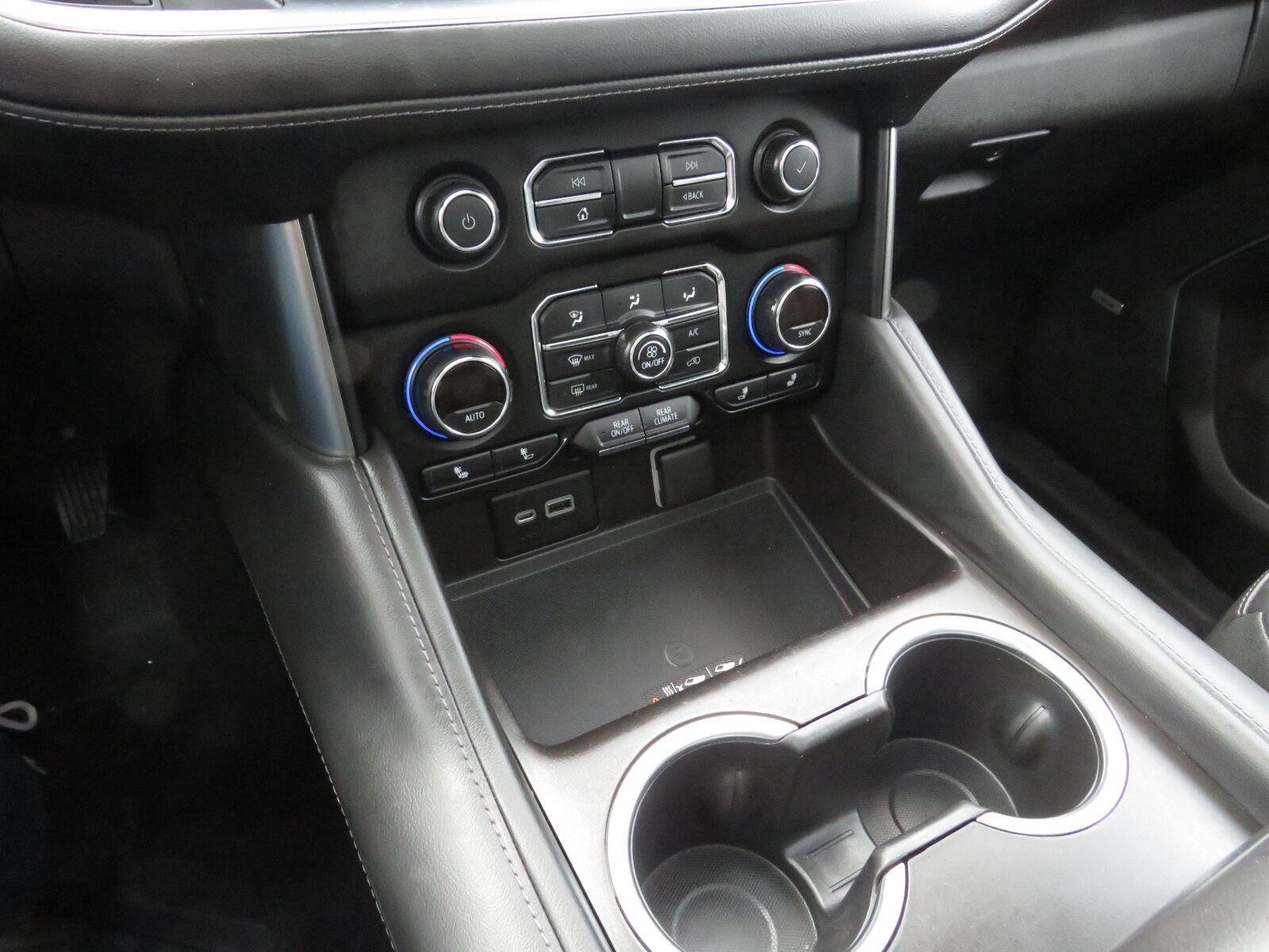Used 2021 Midnight Blue Metallic Chevrolet LT image 31