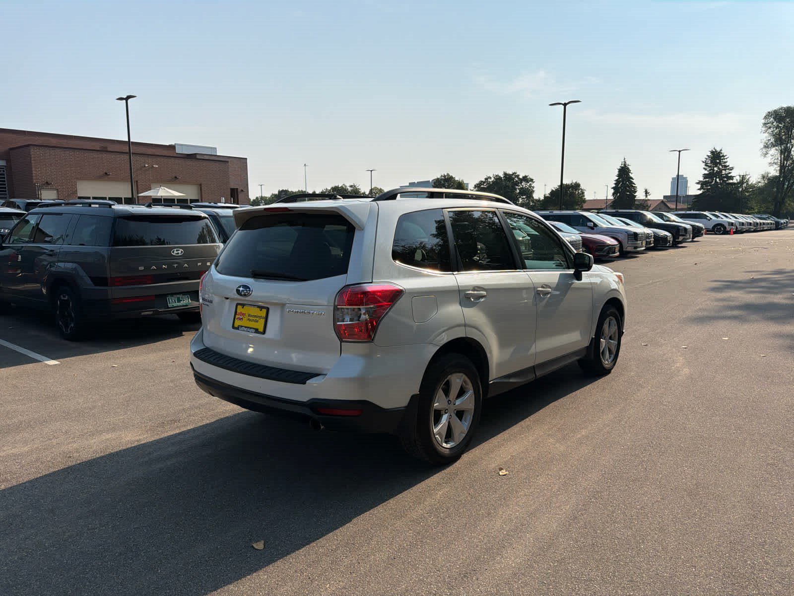 Used 2015 Satin White Pearl Subaru 2.5i Limited image 2