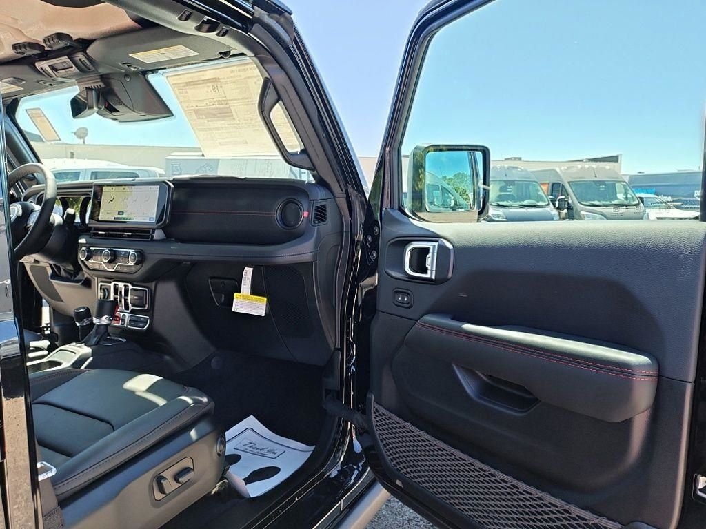 New 2026 Black Clearcoat Jeep Rubicon X image 36