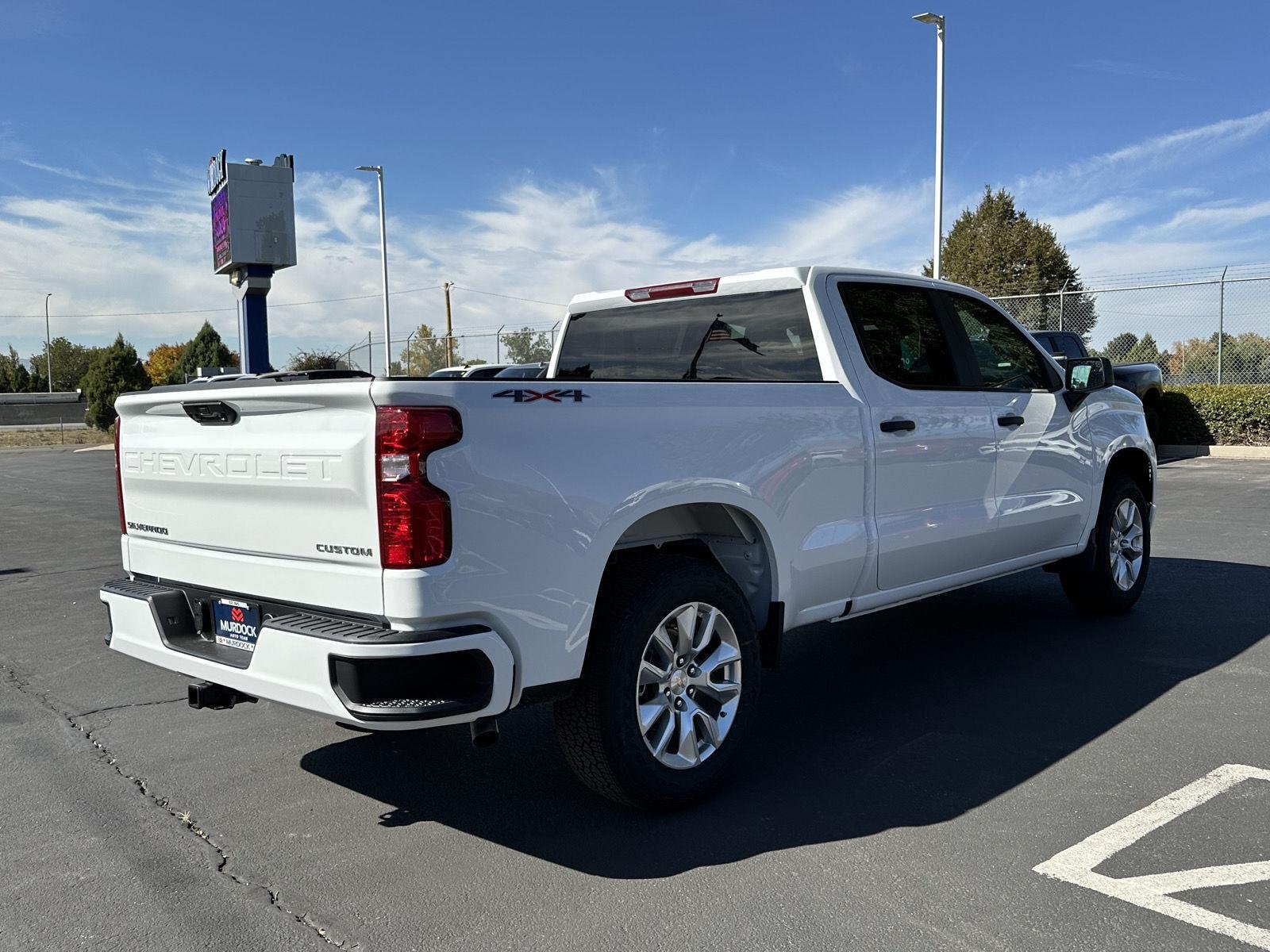 New 2026 Summit White Chevrolet Custom image 8
