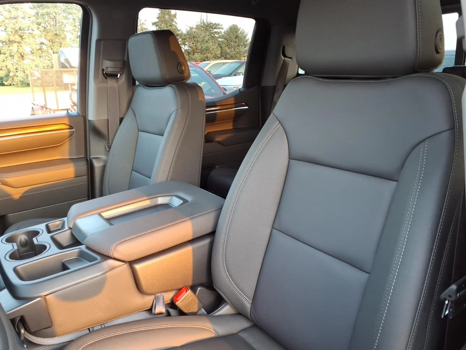 2026 Chevrolet Silverado 1500 LT - Photo 8