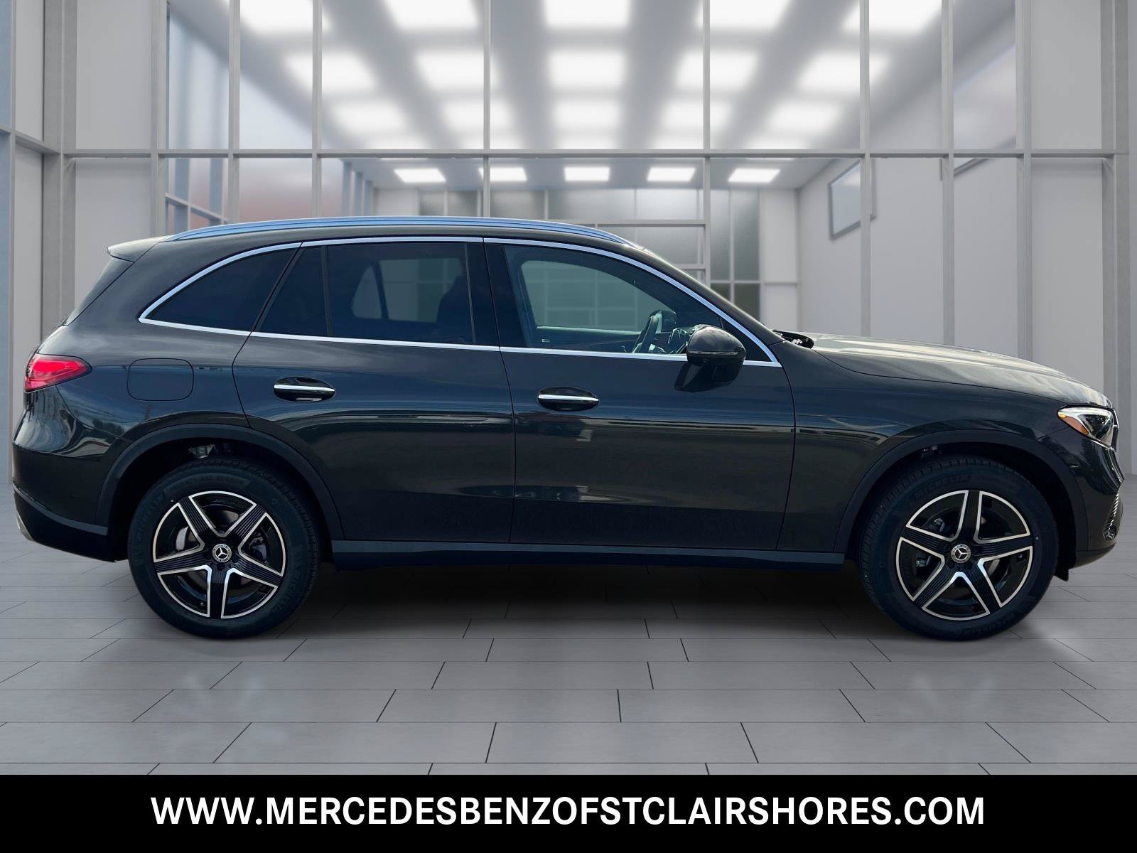 New 2027 Graphite Grey Metallic Mercedes-Benz GLC 300 image 7