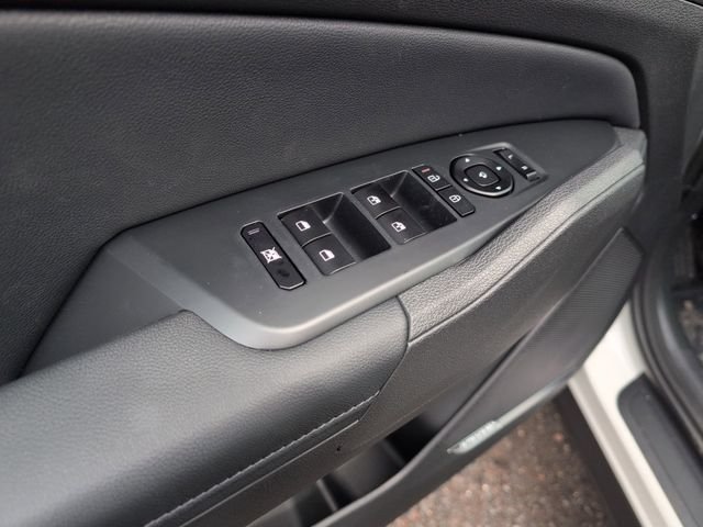 New 2026 Snow White Pearl Kia SX Prestige image 10