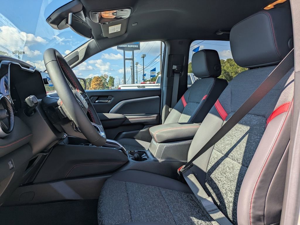 2025 Chevrolet Colorado Z71 - Photo 14