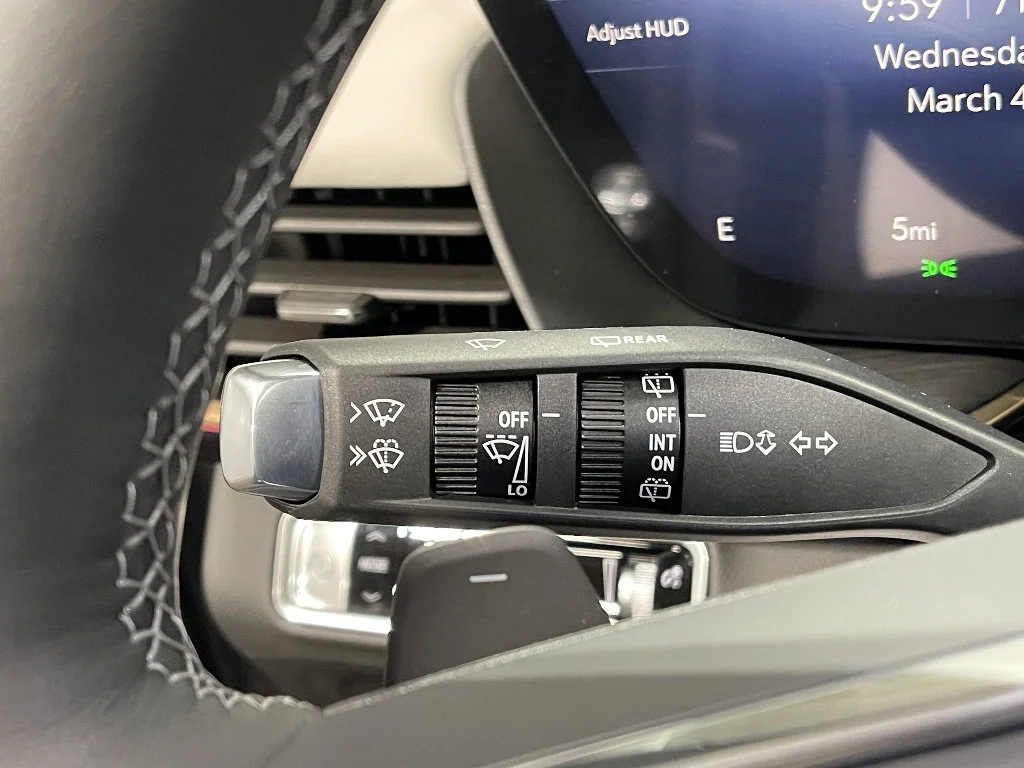 New 2026 Ebony Twilight Metallic Buick Avenir image 31