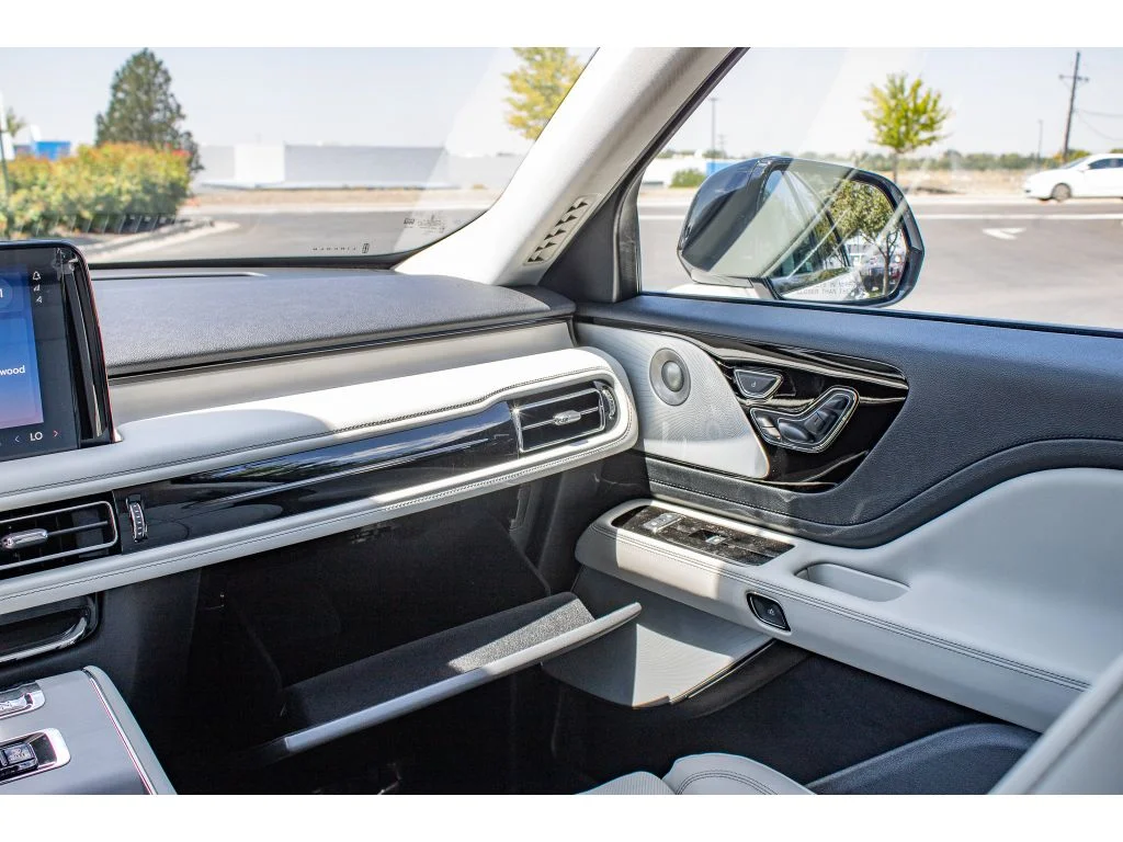 New 2026 PRISTINE WHITE METALLIC Lincoln Reserve image 60