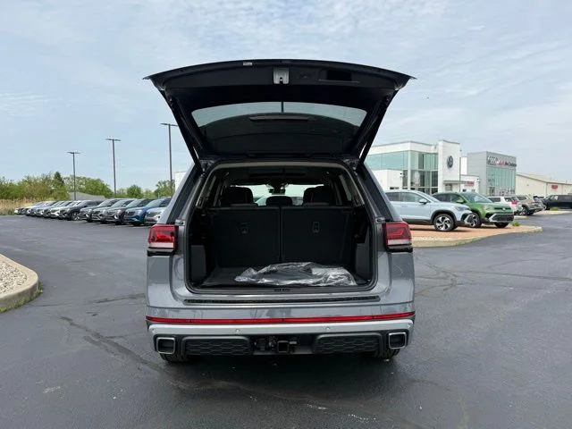 New 2026 Gray Volkswagen 2.0T Peak Edition image 3