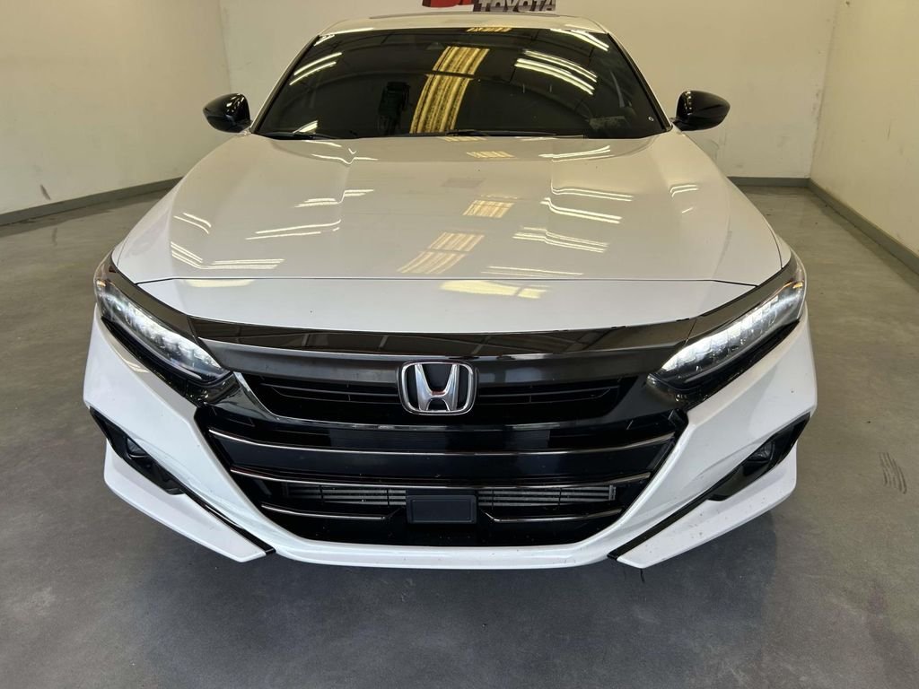 Used 2022  Honda Sport 2.0T image 8