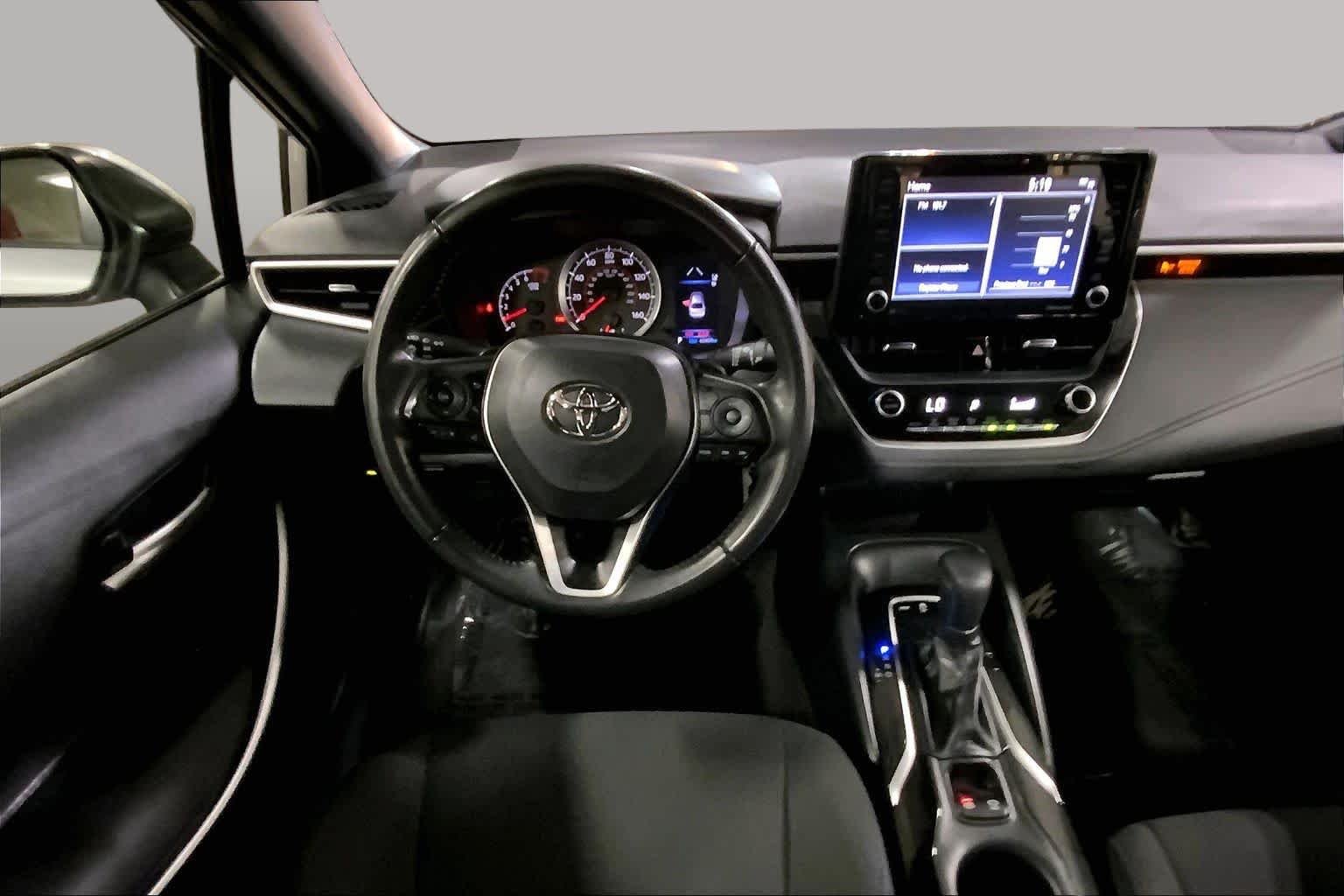 Used 2022 Classic Silver Metallic Toyota SE image 6