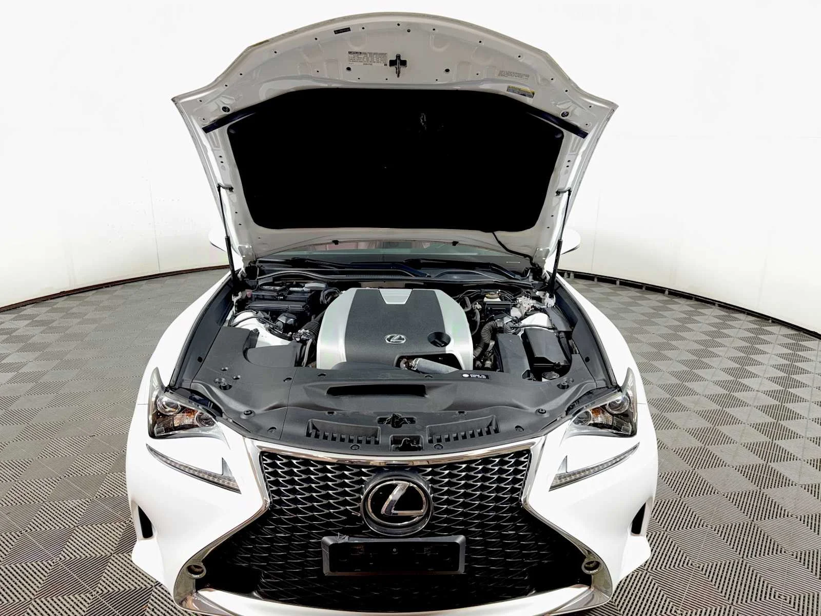 Used 2017 Ultra White Lexus  image 31