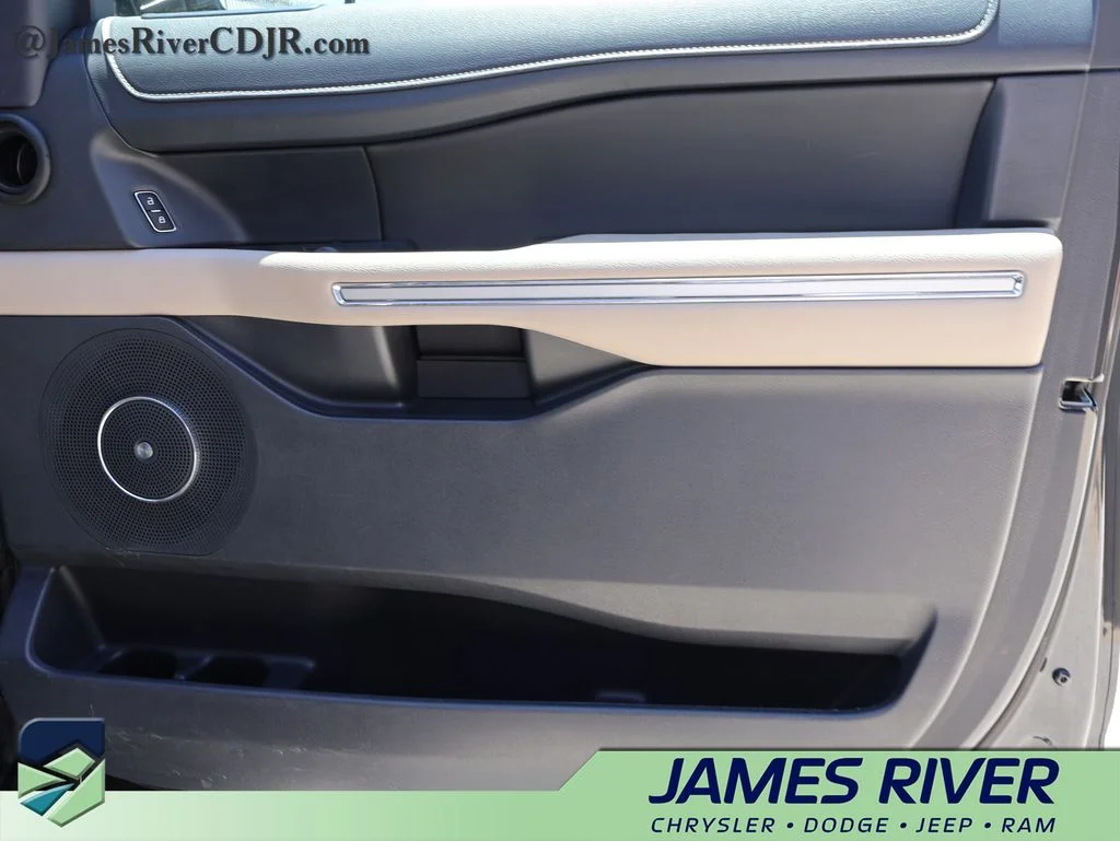 Used 2024 Gray Ford Limited image 8