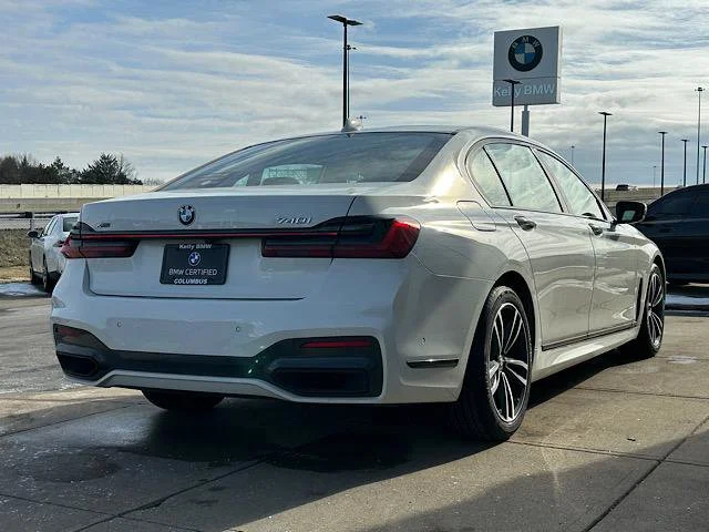2022 BMW 7 Series 740i - Photo 10