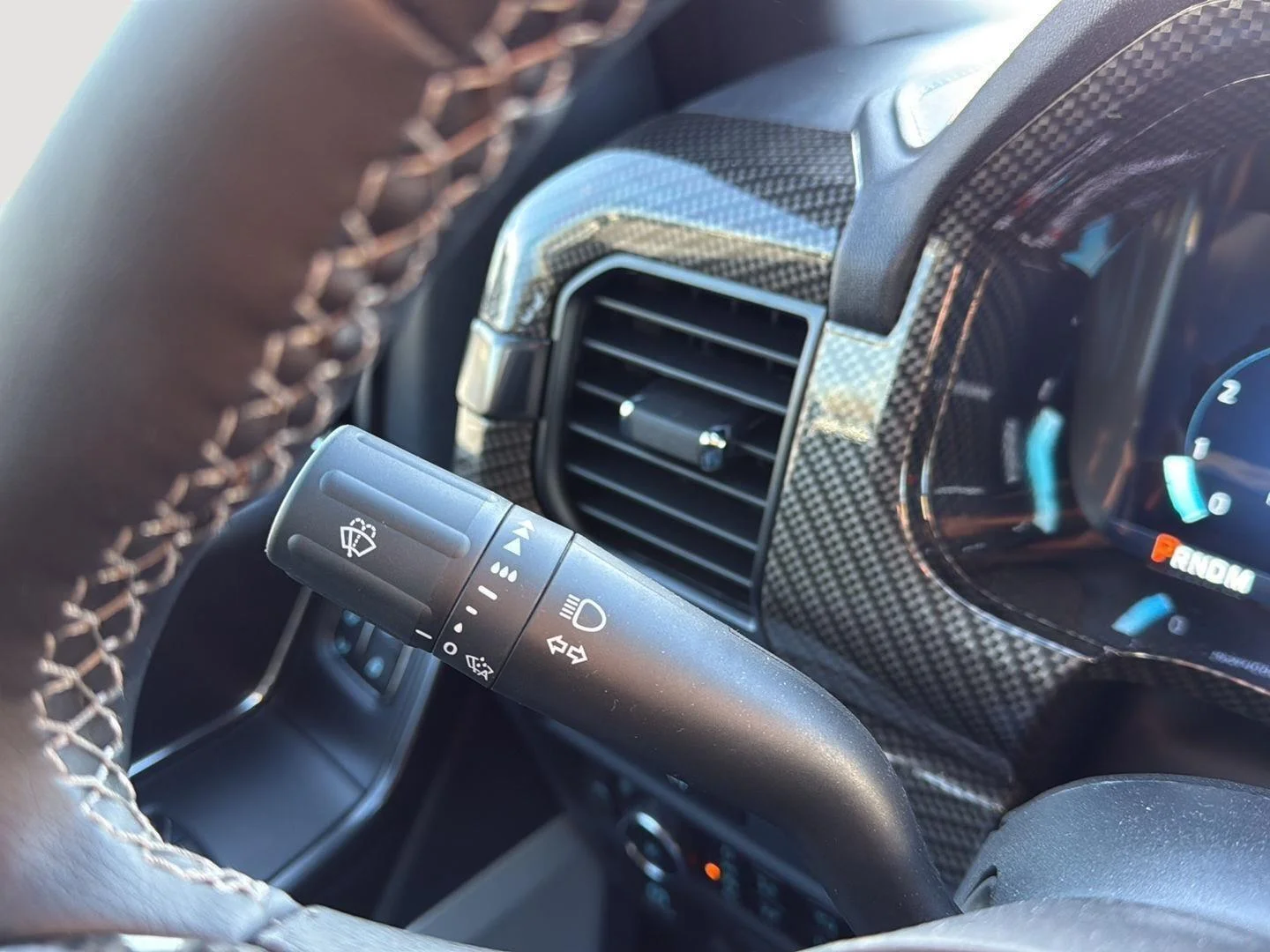 2025 Ford F-150 Lariat - Photo 28