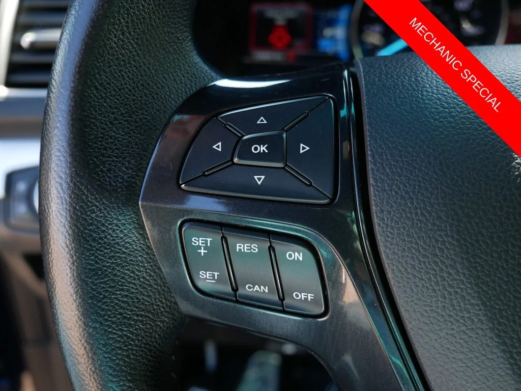 Used 2017 Blue Ford XLT image 18