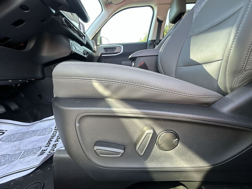 New 2026 Space White Metallic Ford Badlands® image 11
