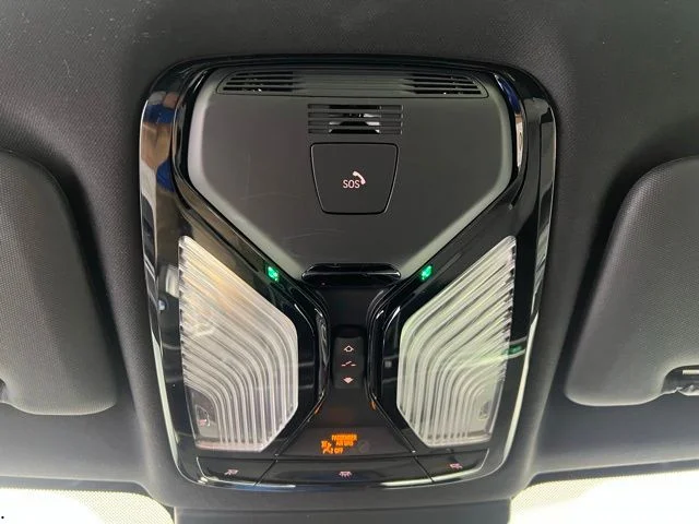 Used 2024 Gray BMW xDrive40i image 30