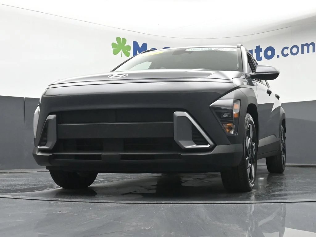 Used 2025 Gray Hyundai SEL image 7