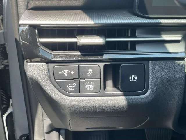 New 2027 Wolf Gray Kia EX image 21