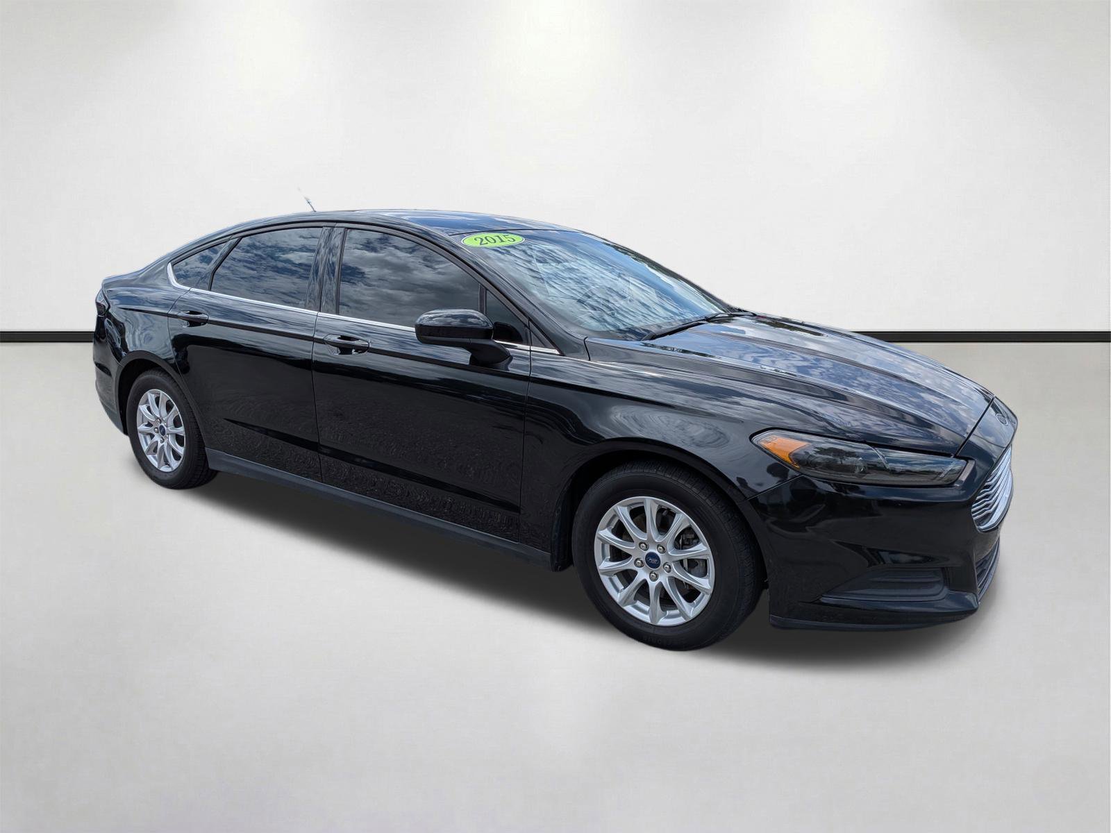 2015 Ford Fusion S FWD's photo