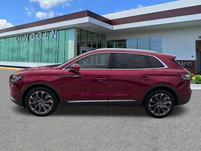 Used 2021 Red Lincoln Reserve image 7
