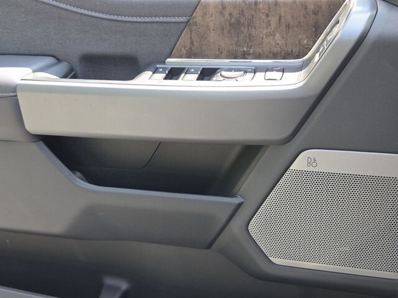 New 2026 Carbonized Gray Metallic Ford F-250® Lariat® image 28