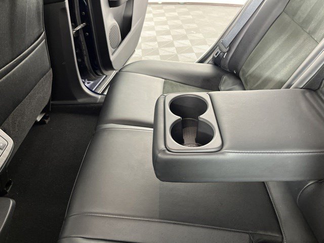Used 2023 Deep Ocean Blue Pearl/Black Diamond Pearl Nissan ENGAGE image 37