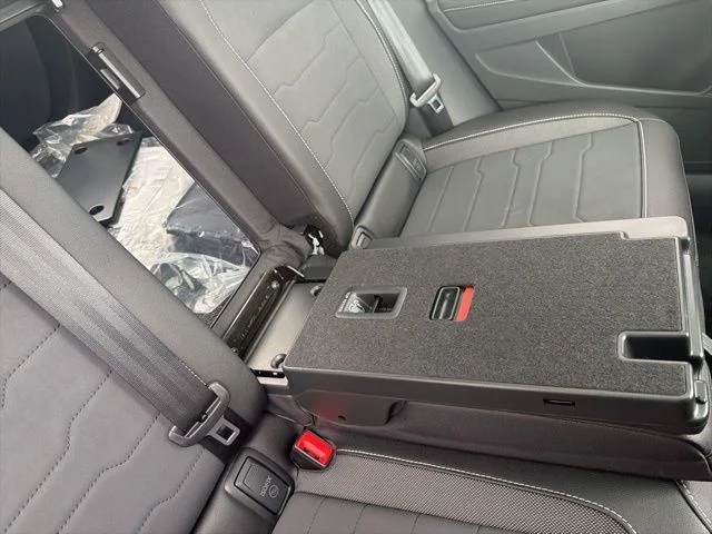 New 2026 Monument Gray Volkswagen 1.5T SE image 25
