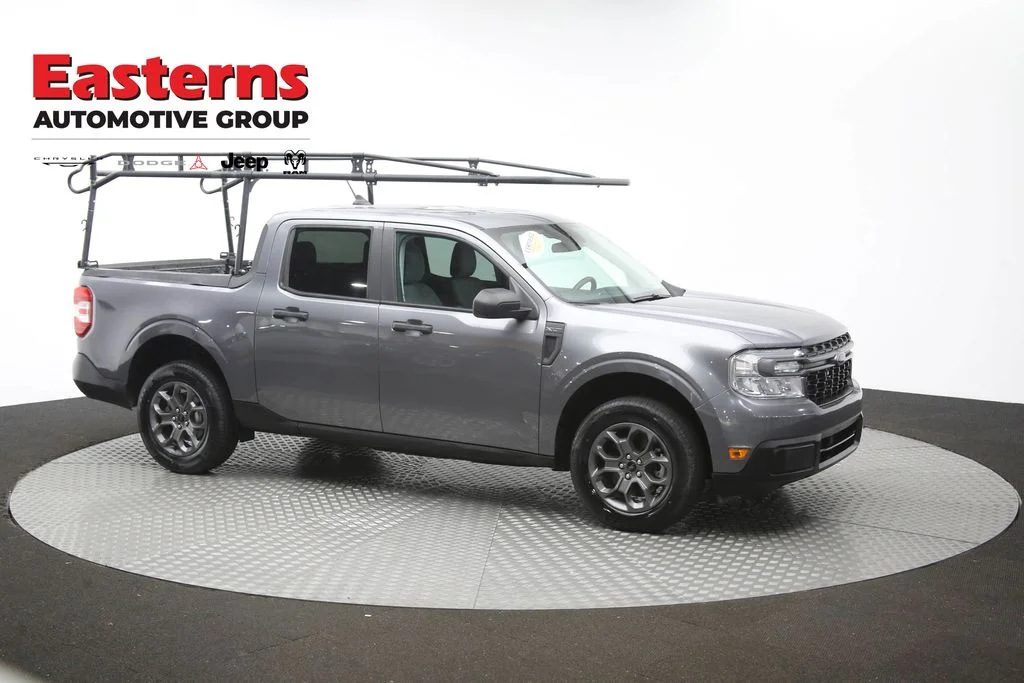 Used 2023 Gray Ford XLT image 46
