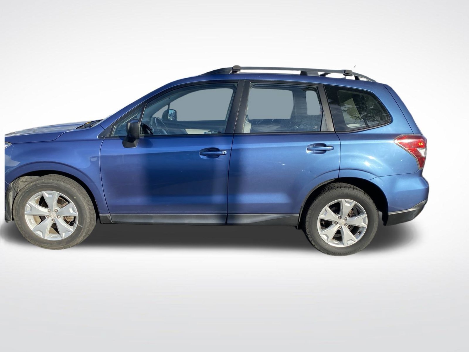 Used 2015 Quartz Blue Pearl Subaru 2.5i image 8