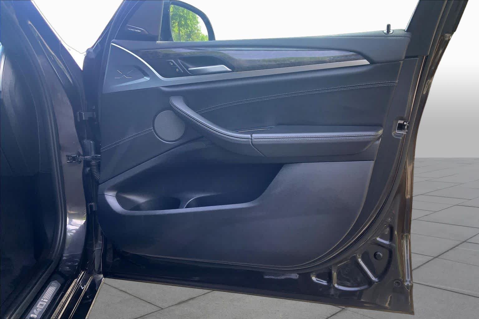 Used 2020 Dark Graphite Metallic BMW M40i image 22