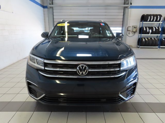 Used 2021 Blue Volkswagen 3.6L V6 SE w/Technology R-Line image 18