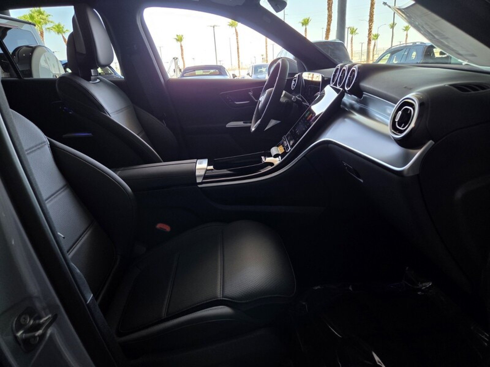 New 2026 Cirrus Silver Metallic Mercedes-Benz GLC 300 SUV image 16