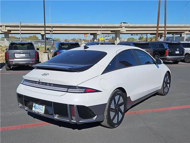 New 2025 Serenity White Hyundai SE image 5