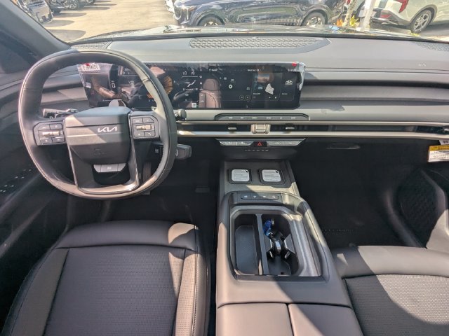 New 2027 Ebony Black Kia S image 16