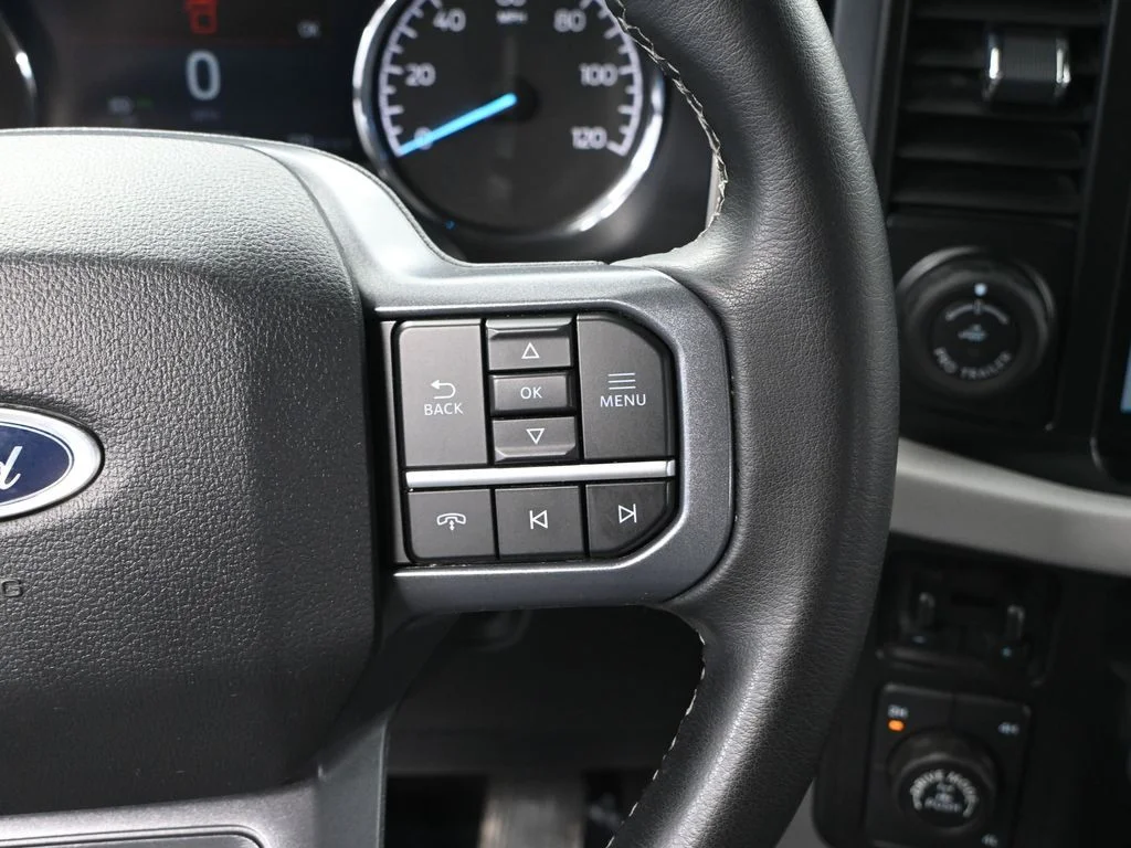 Used 2023 Blue Ford XLT image 32