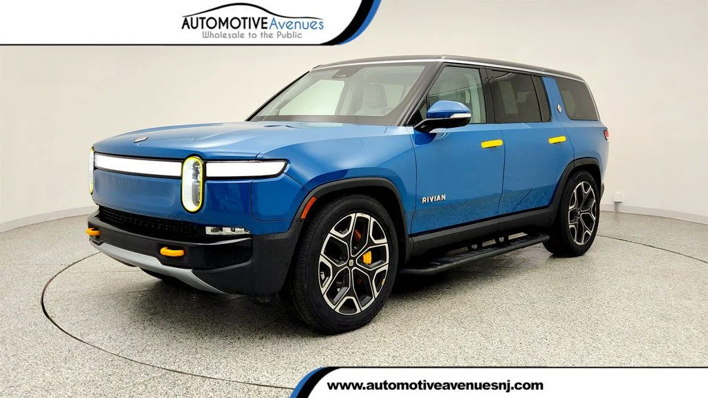 2024 Rivian R1S Adventure Quad-Motor Large Pack's photo