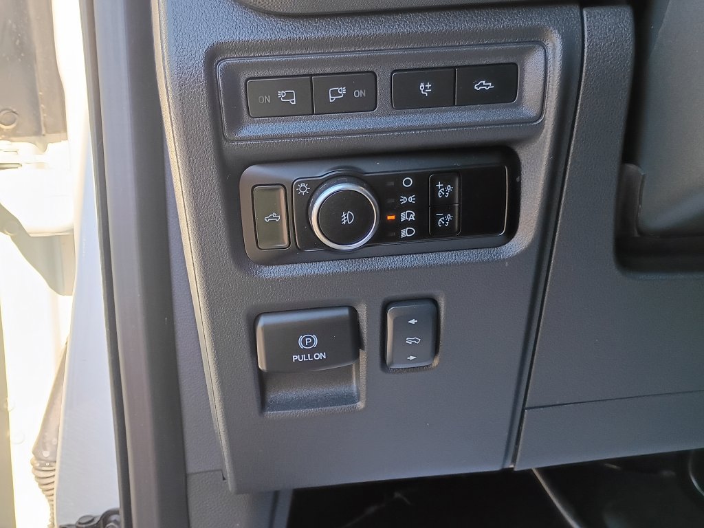 Used 2023 White Ford XL image 25
