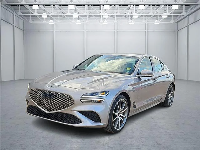 Used 2025 Savile Silver Genesis 2.5T Rear-Wheel Drive image 1