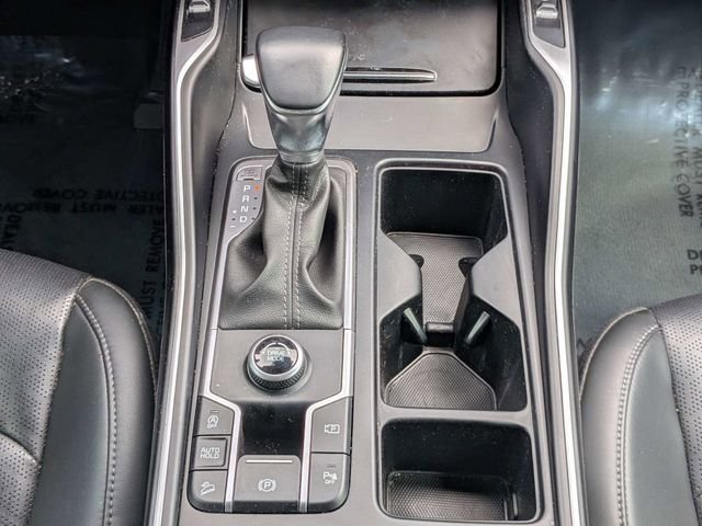 Used 2023 White Kia EX image 18