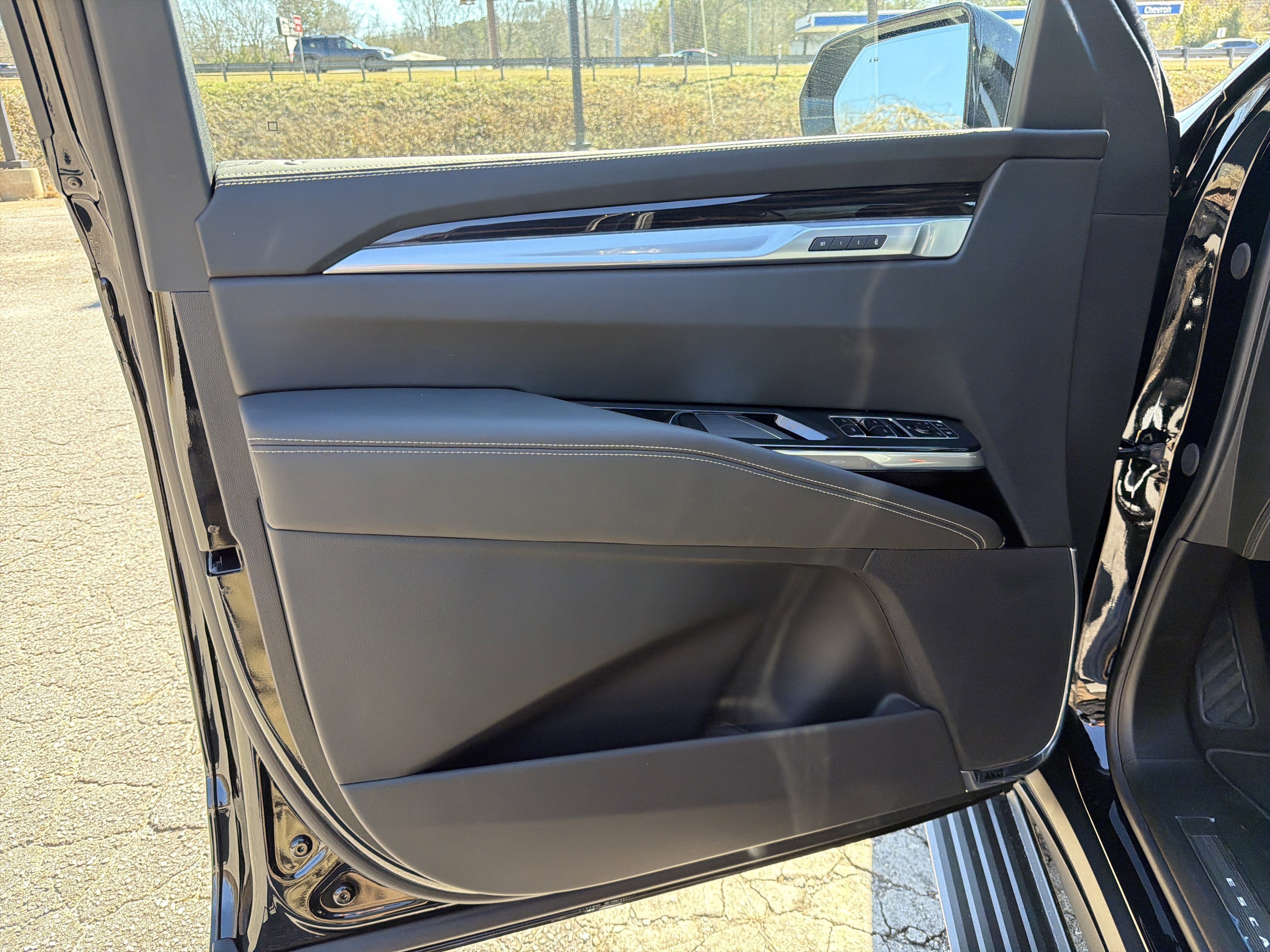 2026 Cadillac Escalade Luxury - Photo 11